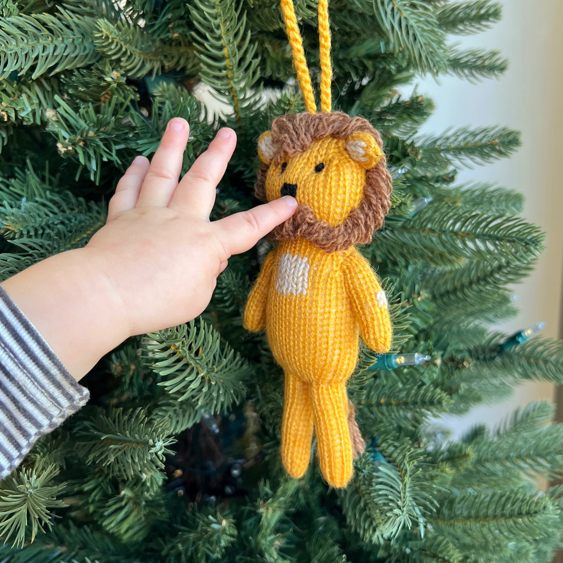 Lion Ornament, Knit Wool