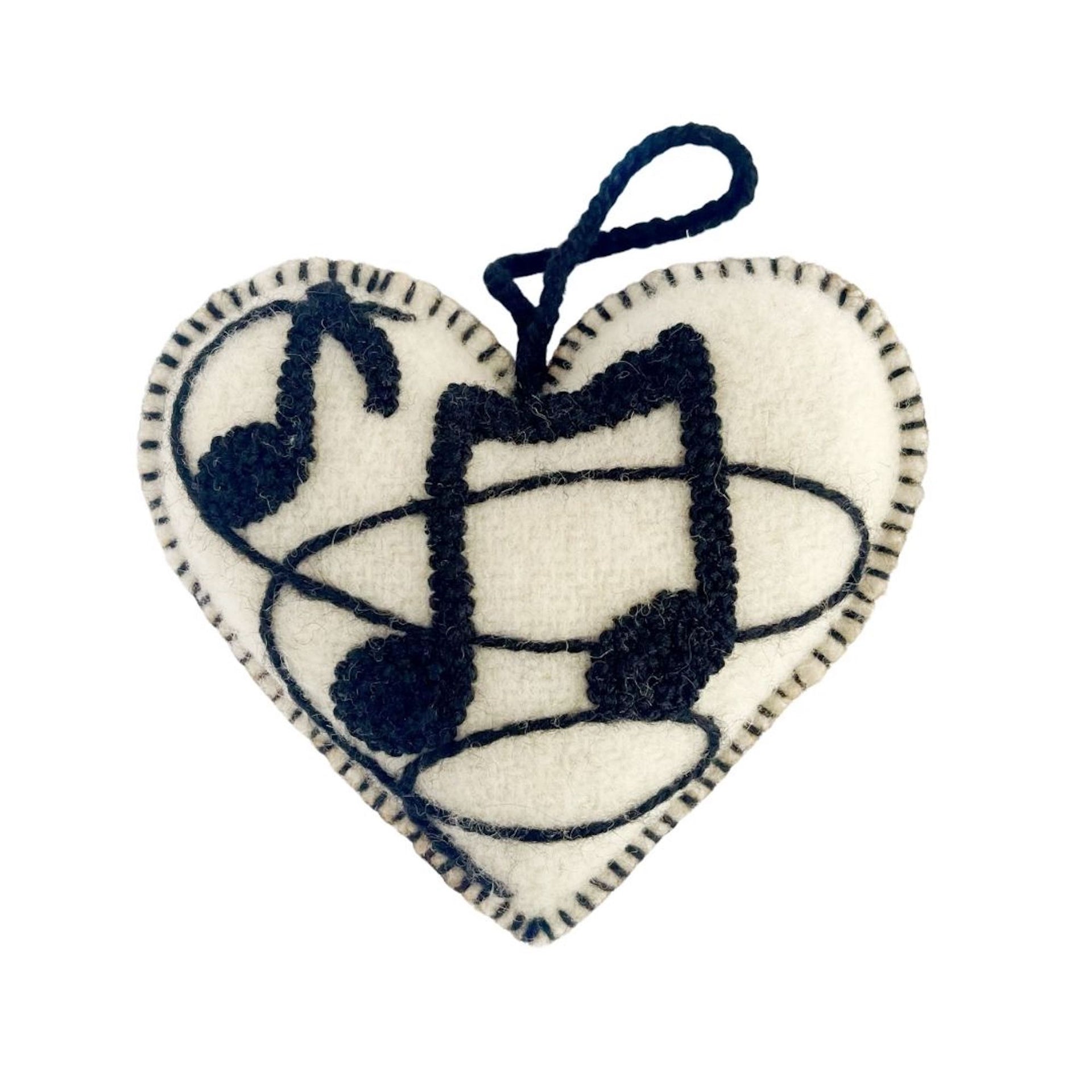 Music Christmas Ornament Heart Embroidered O4O